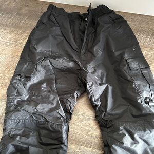 Black snow pants